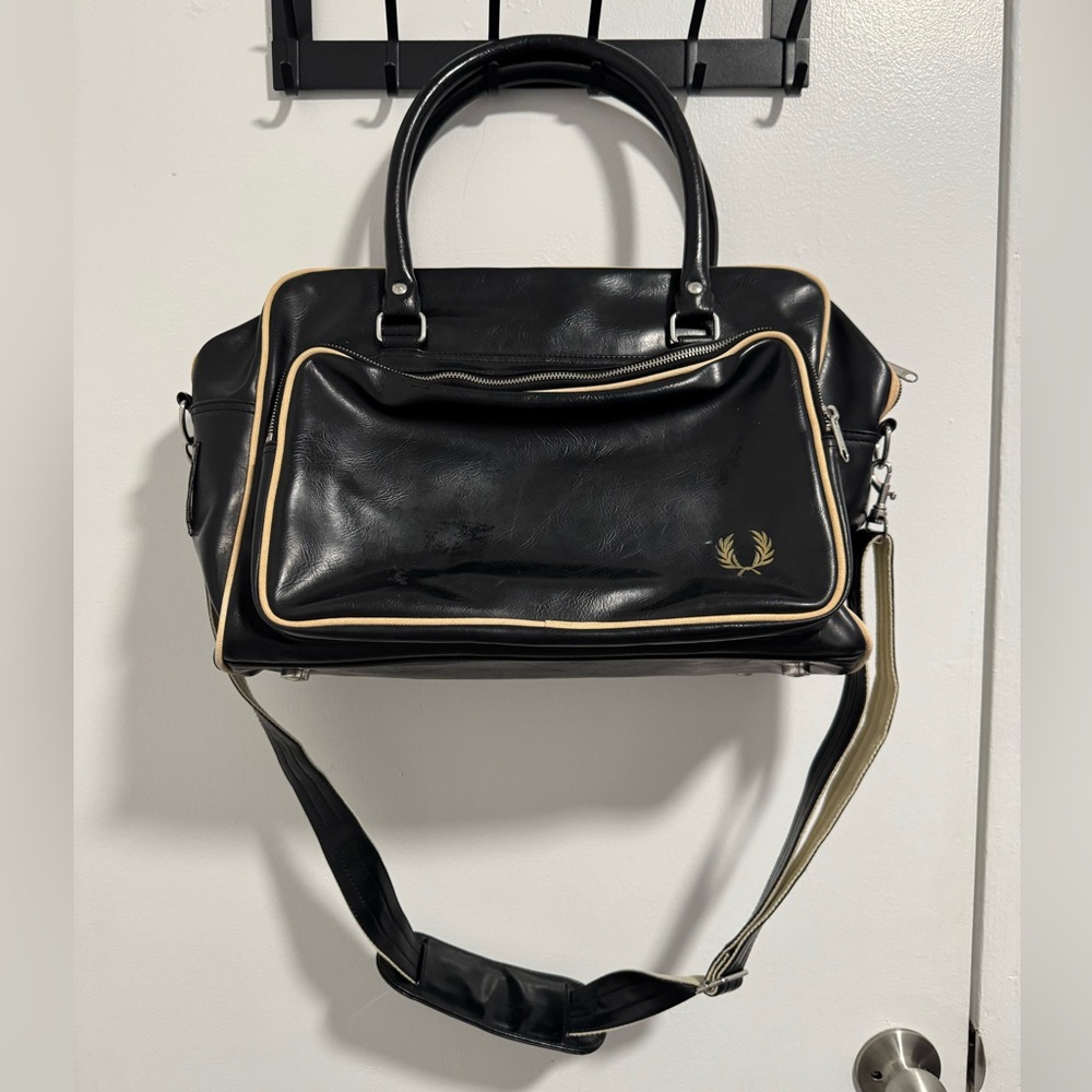 Fred Perry Classic Grip Bag Discontinued